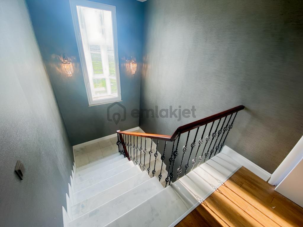 Gürpınarda Ful Manzaralı Site İçerisinde Lüks Villa-konak - 21