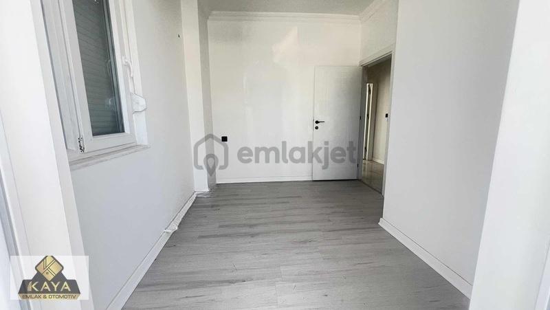Caddeye Yakın Kullanışlı Geniş 2+1 - 10