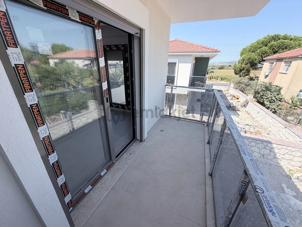 Foça Gerenköy'de Kiralık 2+1 Dubleks Villa - 33
