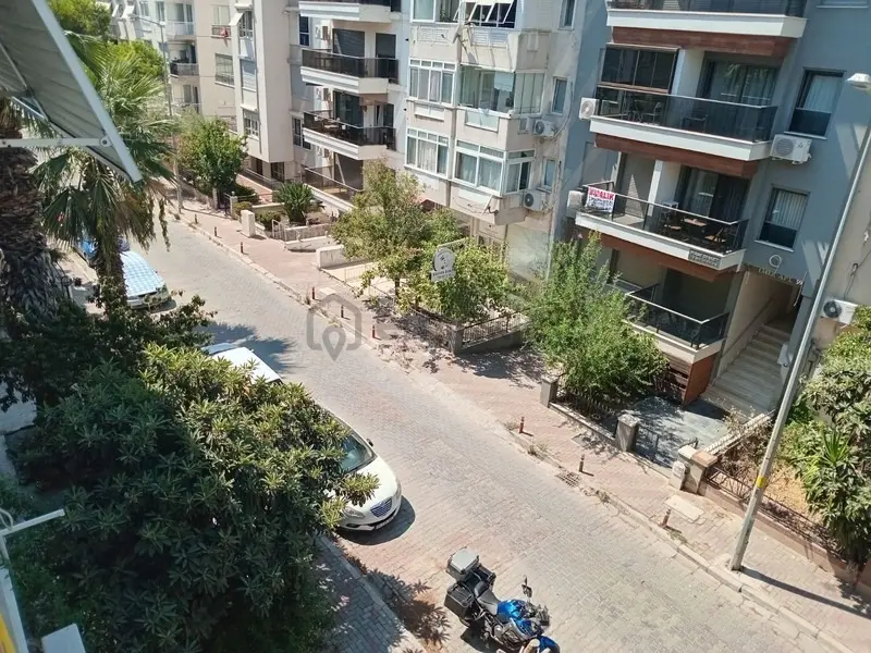 Bostanlı Merkezde Sahile Çok Yakın - 2