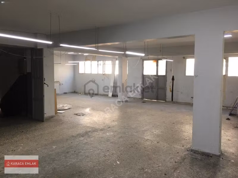 Barbaros'ta Kiralık 4 Katlı İskanlı İş Yeri - 5