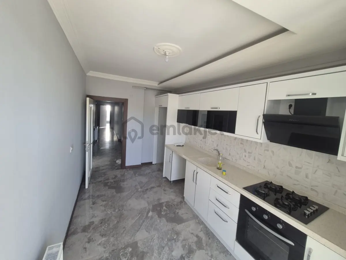 Turhanbeyde Muhteşem 150 M2 Satılık 3+1 - 27