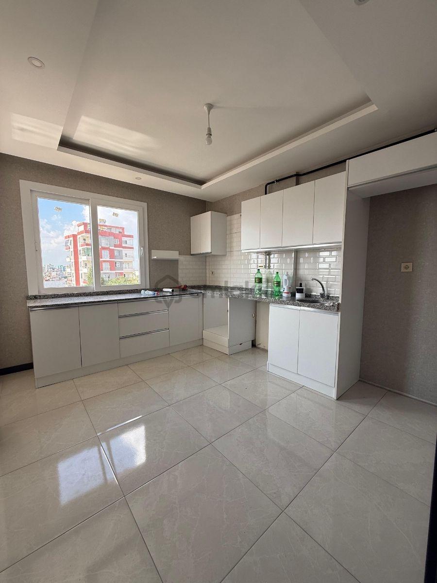 Sarıçam Yeşitepe'de Satılık 2+1 Kapalı Mutfak Daire