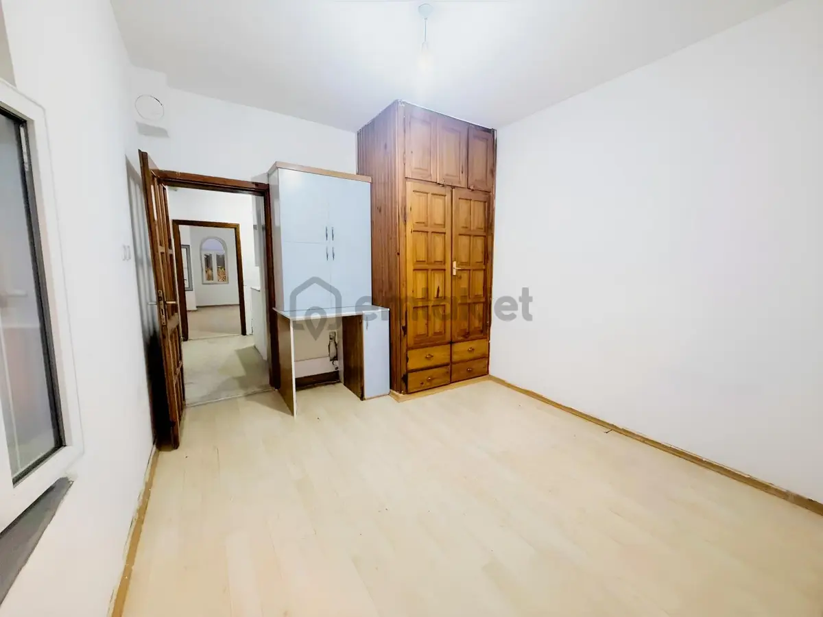 Hatıplar Mahallesi Kiralık 1+1 - 5