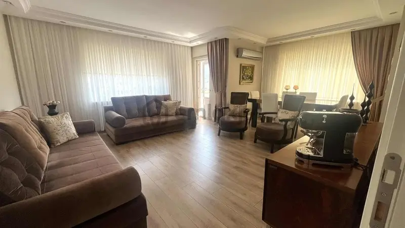 Çamlıcada Prestijli Konumda Satılık 3+1 Daire - 8