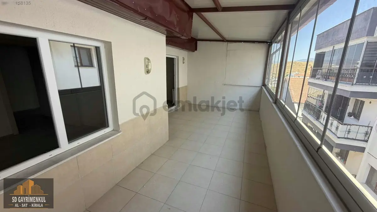 Dikili İsmet Paşada 120 M² Net Kiralık Dubleks Daire - 17