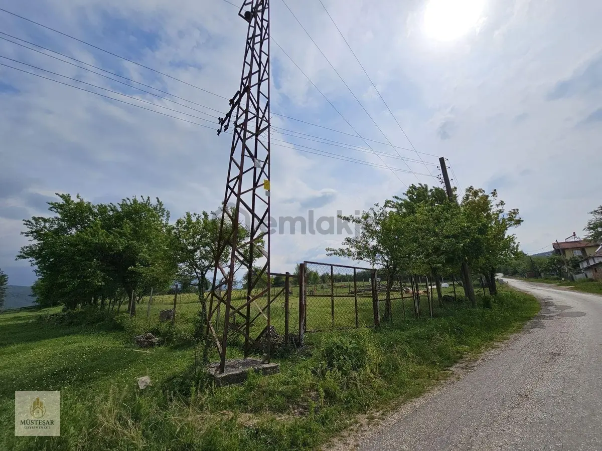 Yenisefa Köyünde İmarlı Köy İçi Arsa - 8
