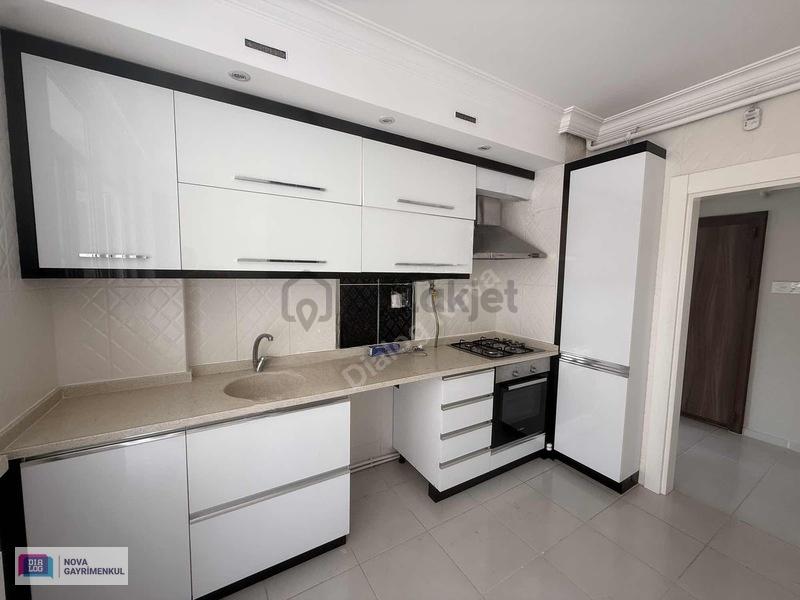 Migros Kavşağı Yakını, Kiralık 3+1 Daire, 110m², Ebeveyn B. - 11