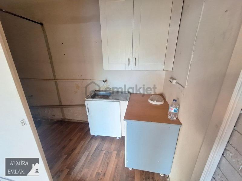 Cadde Üzeri Mutfak Ve Wc Li 20 M2 Kiralık Dükkân - 16
