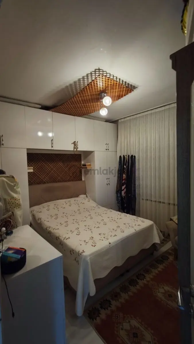 Bağcılar Demirkapı' Da Satılık 3+1 Daire - 2