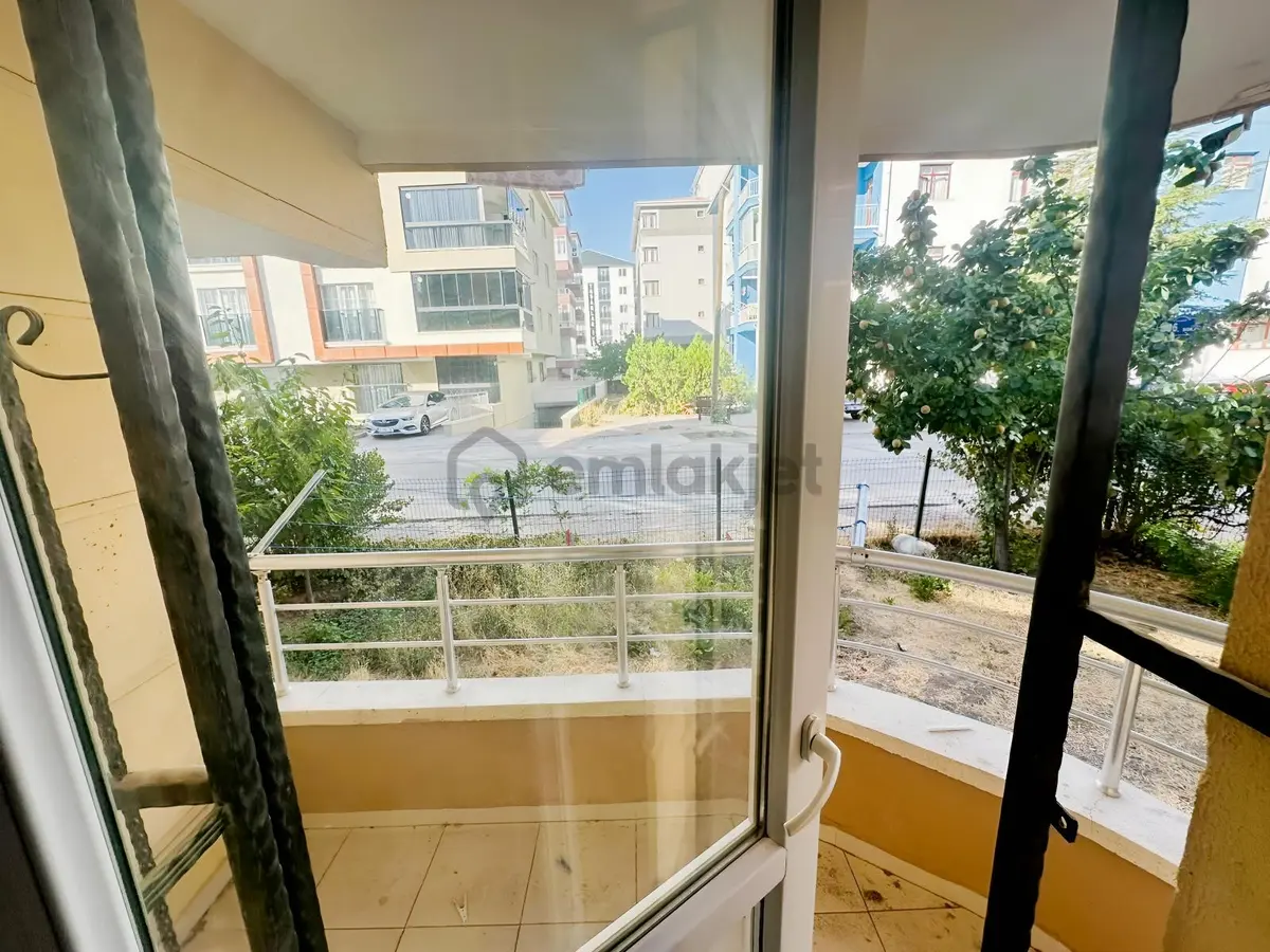 Yenikent Mendereste Yüksek Giriş Kiralık Daire - 11
