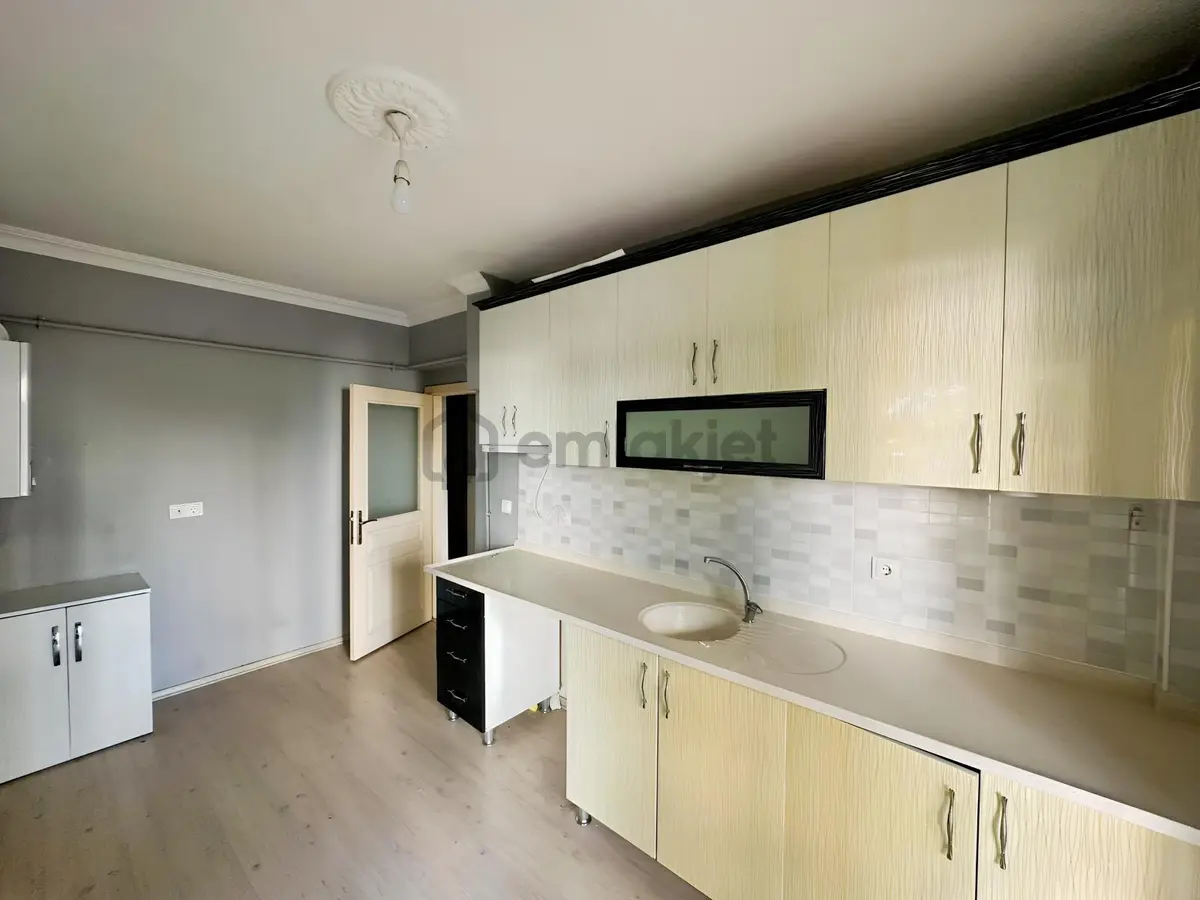 Yenikent Mendereste Yüksek Giriş Kiralık Daire - 4