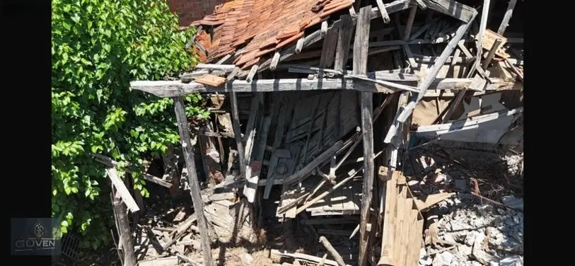 Göktepe Mahallesinde 135 M² Arsa İçerisinde 123 M² Yapı - 16