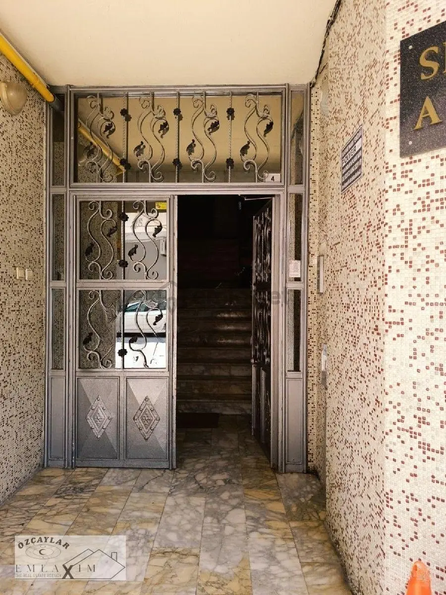 Satılık 4+1 Daire + Arsa Hissesi Bafra Hacınabi - 4