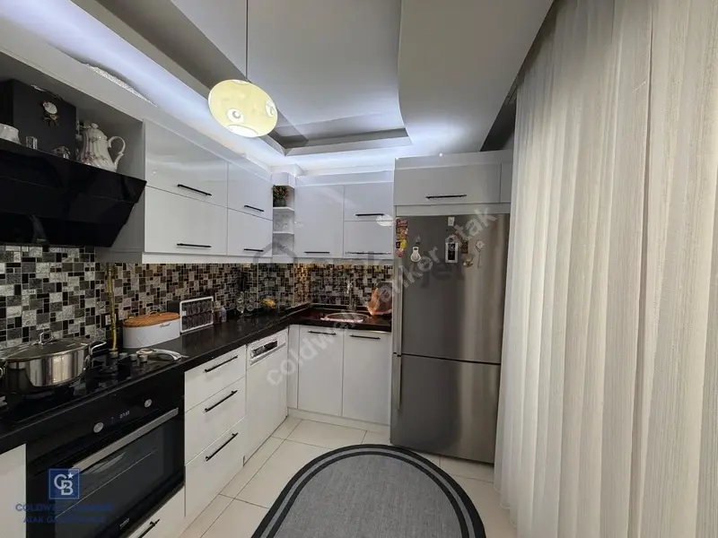 İnönü Mahallesi'nde Bakımlı Geniş Daire - 3