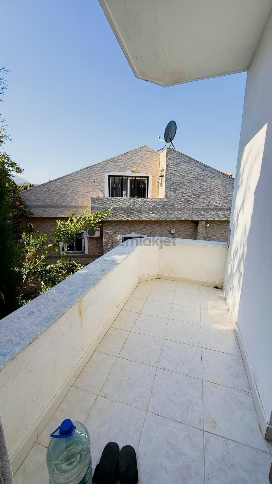 Urla Kalabakta Deniz Önü Köşe Parsel 4+1 Triplex - 16