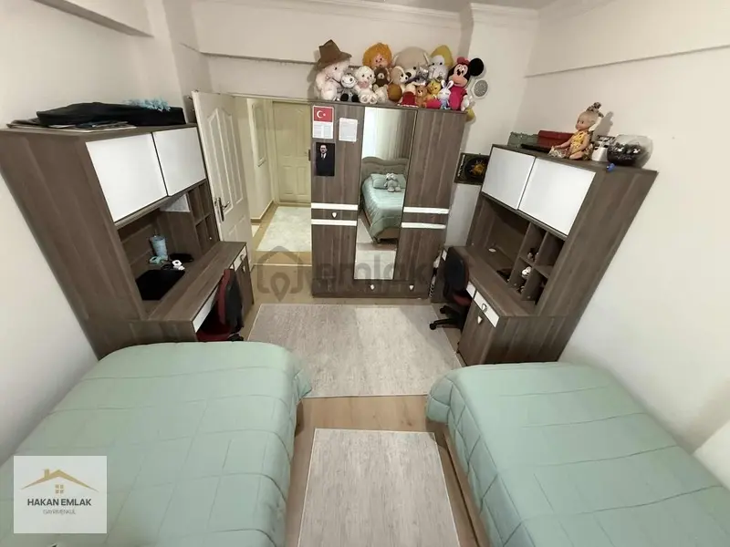 Cemilbey Caddesi Üstünde 3+1 Bakımlı Daire - 14