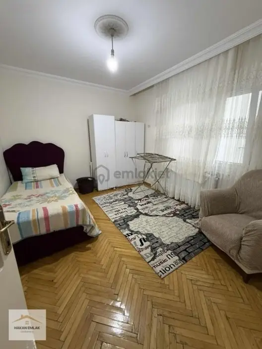 Vali Konağı Arkasında Bakımlı 3+1 Daire - 9