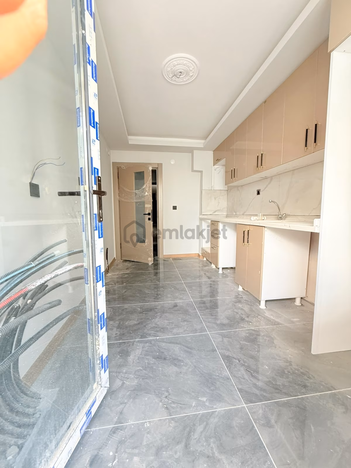 1080 Cd. Üzeri! Krediye Uygun | Sıfır Binada 3+1 Daire ! - 24