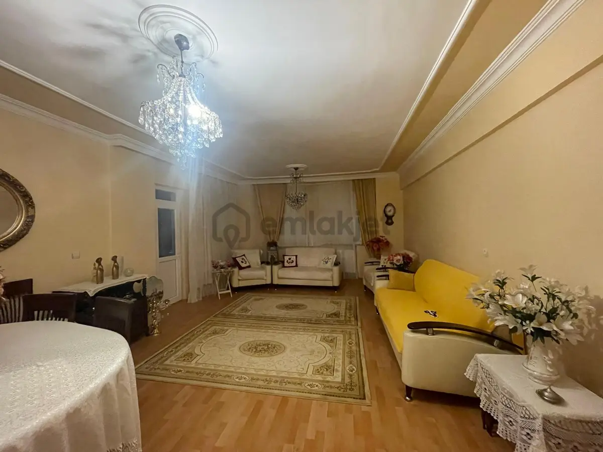 Şeyhşamil Mah. Satılık 3+1 Daire - 10
