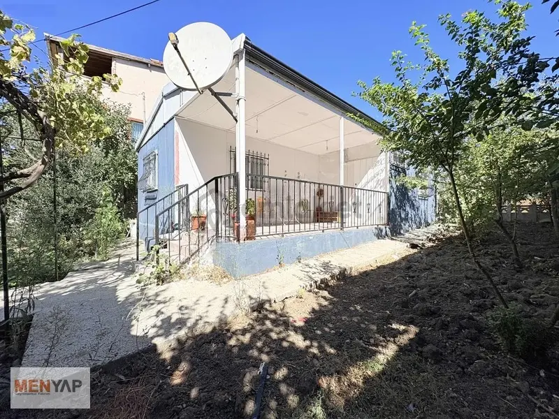 262 M2 Müstakil Arsa İçinde Ruhsatlı 2+1 Tek Katlı Villa - 2