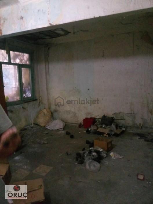 İstanbul Aksarayda Satılık Depo Dükan Yarım Bodrum - 6