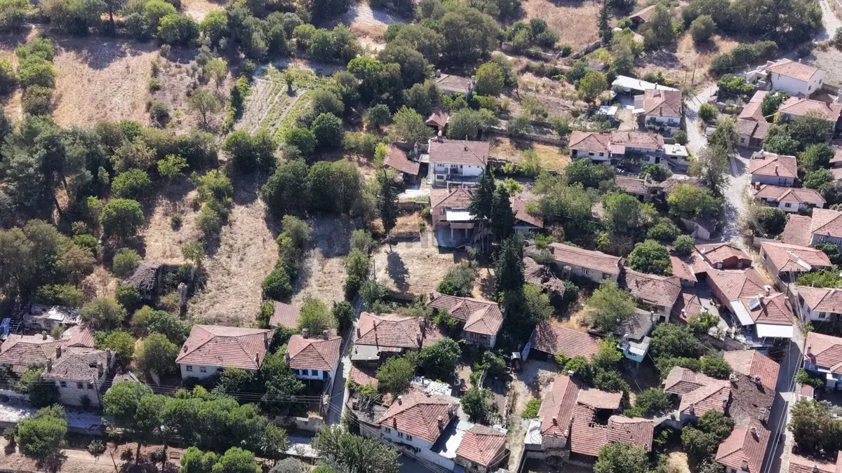 Hega'dan Bigadiç Yolbaşı Mah. Köy İçi Satılık - 30