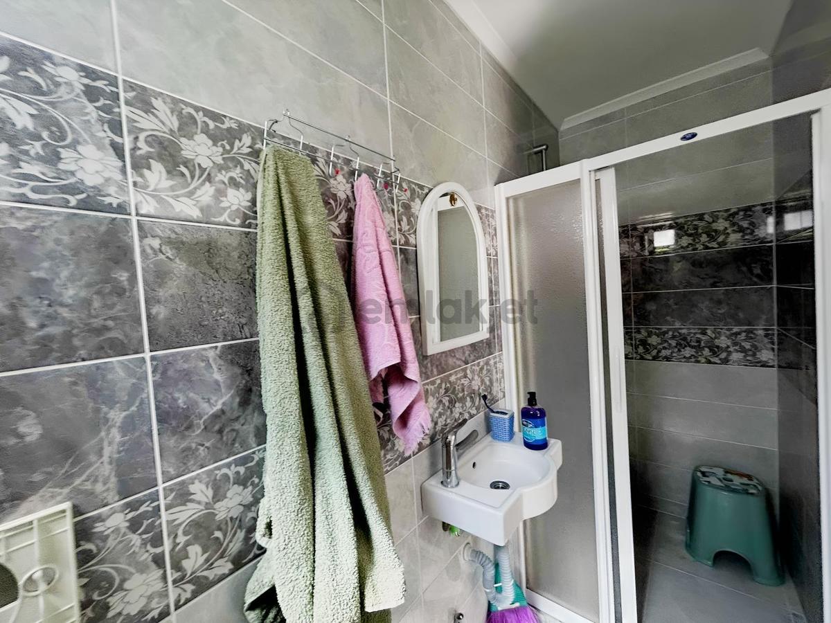 Plevnede Öğretmenevi Dibi Ara Kat Ebeveyn Banyolu Lüks 3+1 Daire - 13