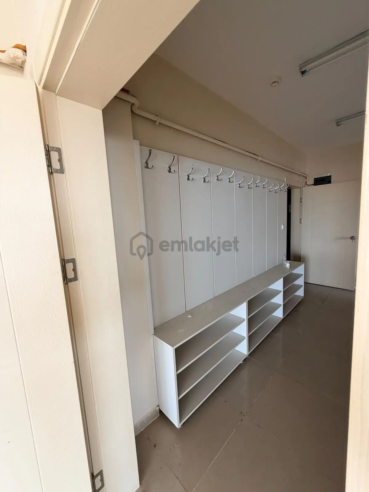 Lida Emlaktan Kiralık Dükkan -ofis - 15