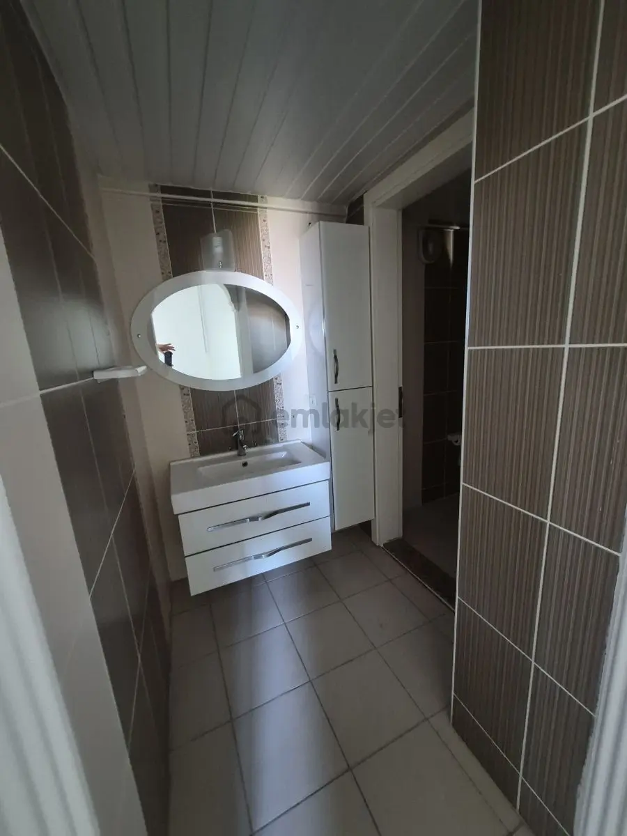 Selçukbeyde 3+1 Kiralık Geniş Ferah Lüks Daire - 14