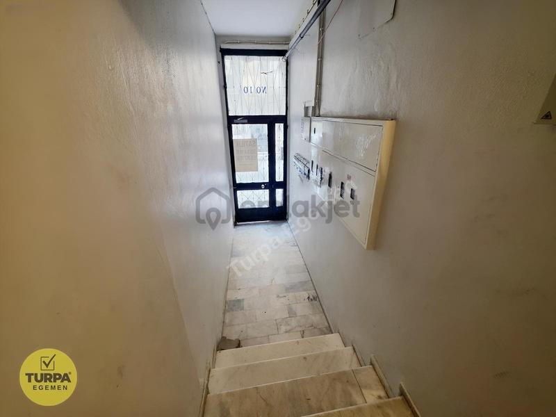 Karşıyaka Bahariye'de Tadilatlı, Geniş 2+1 Satılık Daire - 33