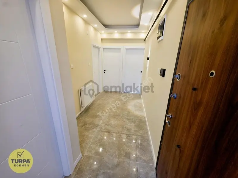 Karşıyaka Bahariye'de Tadilatlı, Geniş 2+1 Satılık Daire - 10