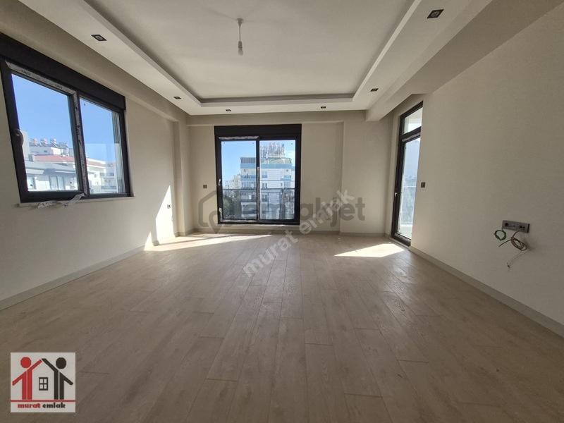 Denize Yakın Konumda Taşınmaya Hazır Sıfır Binada Dublex - 6