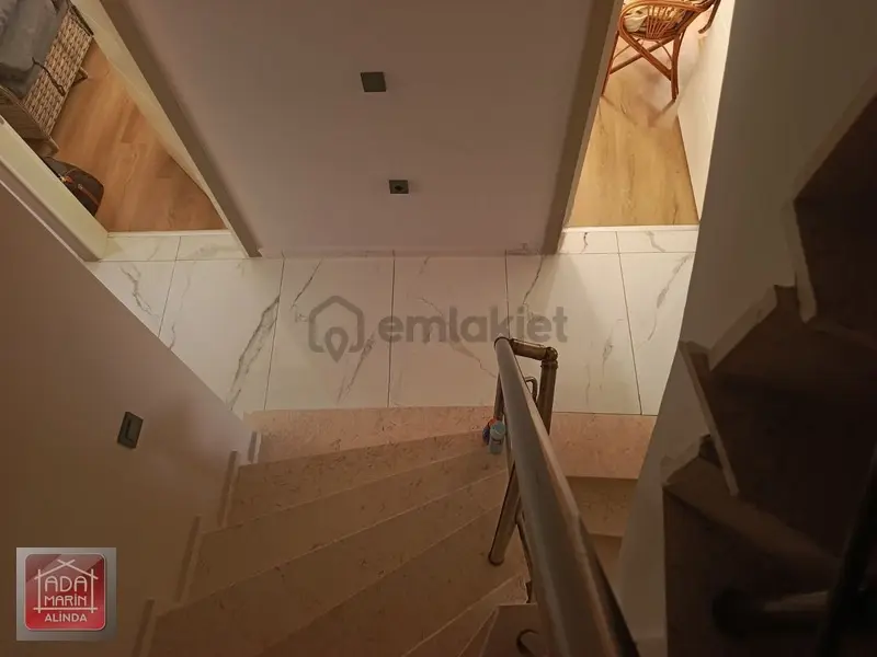 Deniz Manzaralı Havuzlu Satılık Villa - 32