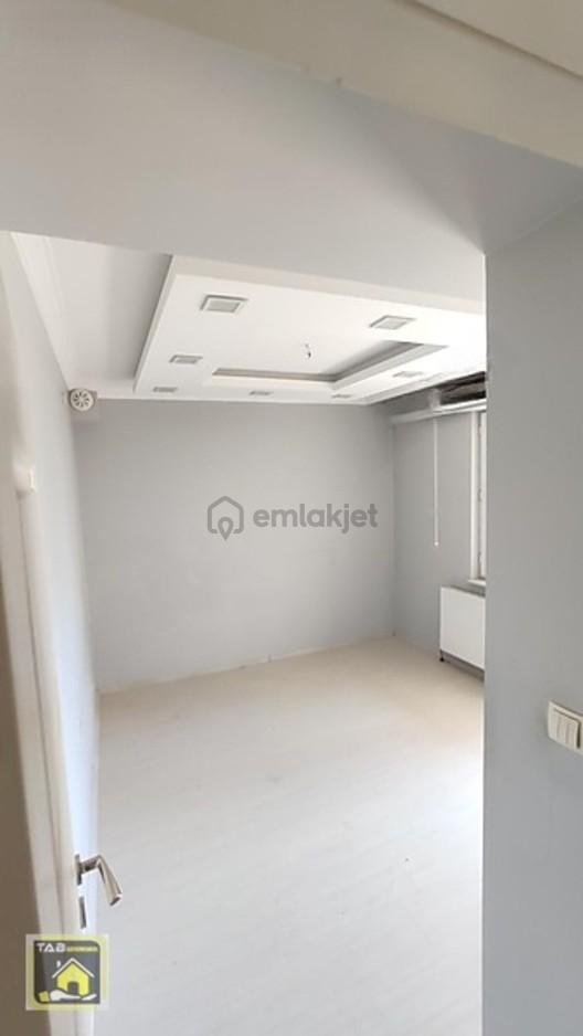 Beşevler Cadde Üzeri Geniş Ebeveyn Banyolu Balkonlu 3+1 Daire - 26