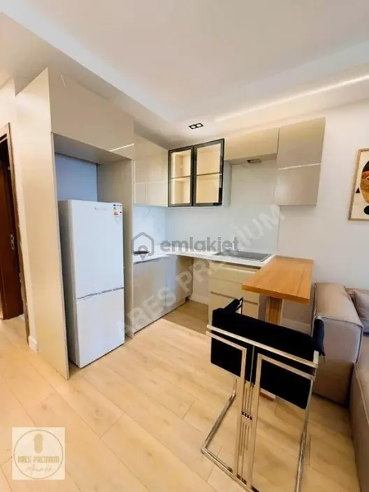 Metrobüse Yakın Sıfır Eşyalı 1+1 Site İçi Daire ! - 7