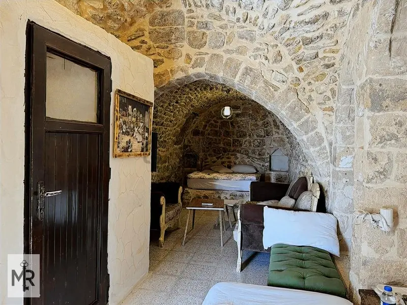 Savur Kapı Çeşmesi Civarı Satılık 4 Katlı Konak Taş Ev - 5