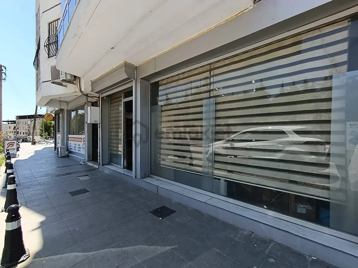 Osmangazi Caddesi Üzerinde Satılık Dükkan - 4