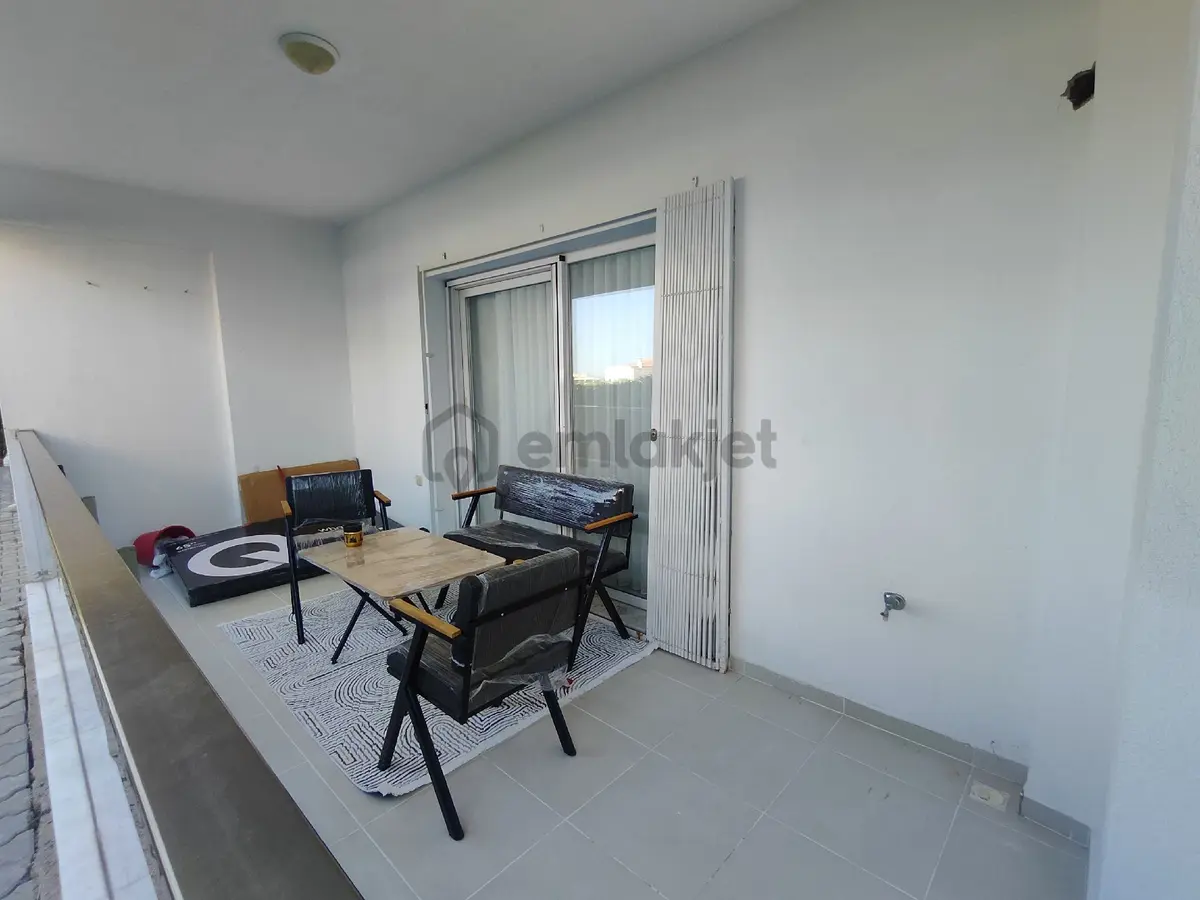 Havuzlu, Eşyalı, Site İçi 1+1 - 7