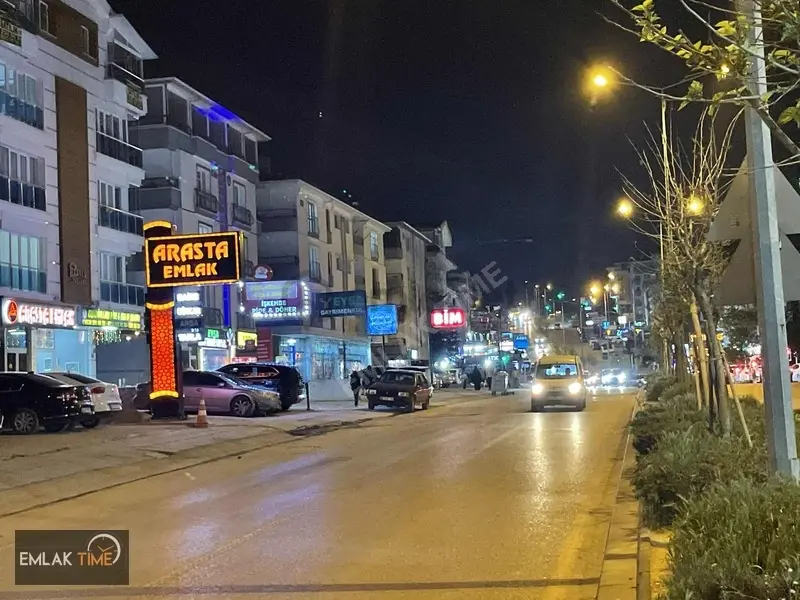 Cadde Üzeri Köşe Başı Satılık Dükkan - 7