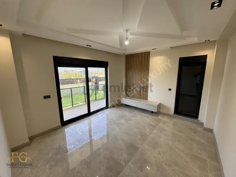 Altınkalede Site İçersinde 4+1 Premium Villa - 14