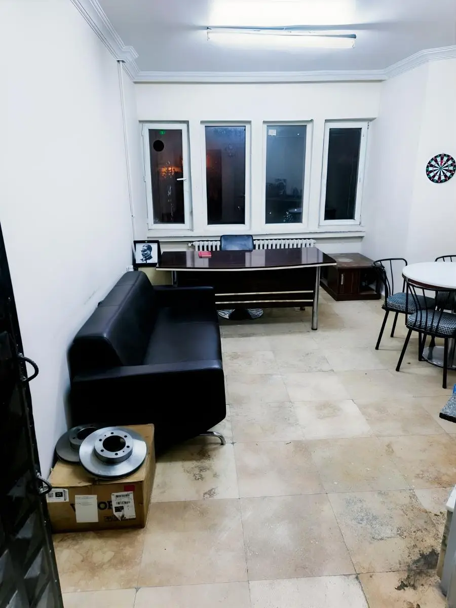 İsçehisar'da Eski Adliye Binasında 24 Mt2 Satılık Ofis - 9