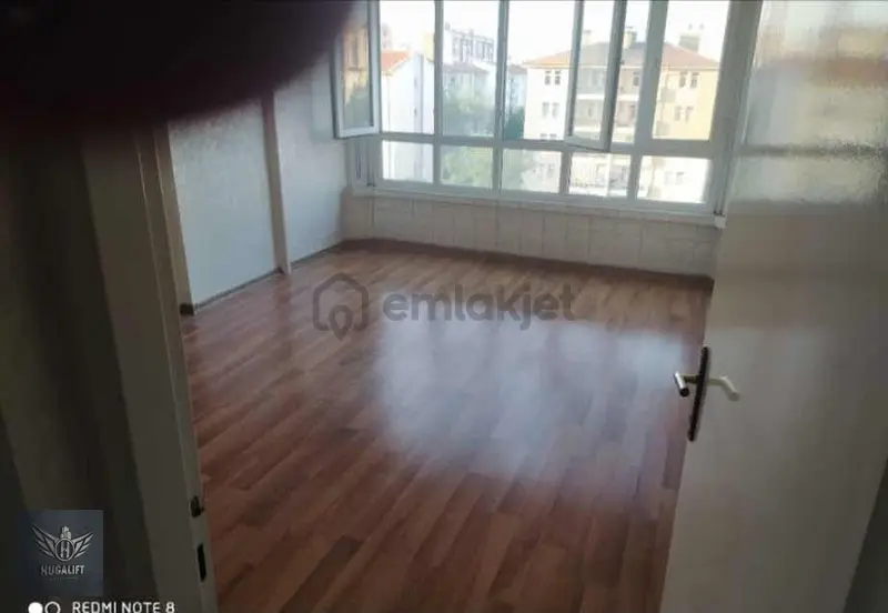 Ofis Rızvan Ağa Caddesi Üzeri Ferah 3+1 Daire - 14