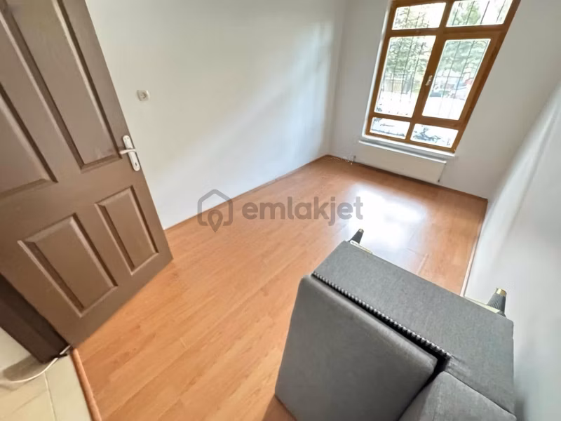 Derman'dan*ön Cephe*altı Daire*2 Balkon*masrafsız - 9