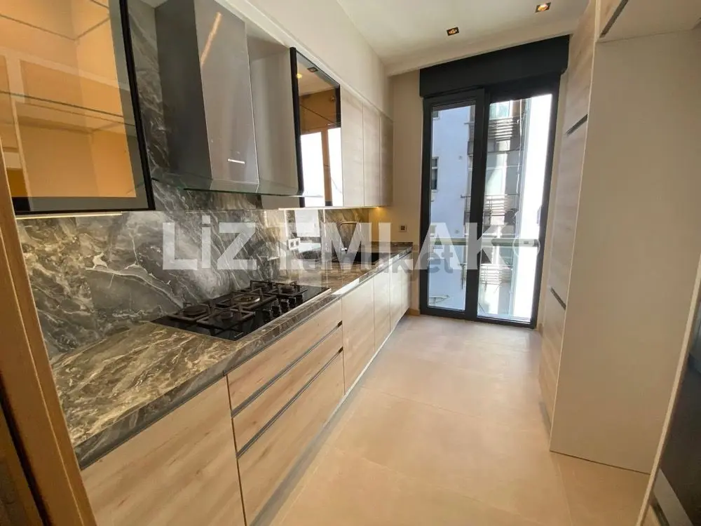 Suadiye Bağdat Cd. Altında 3+1 135 M2. Ebeveynli Satılık Daire - 8