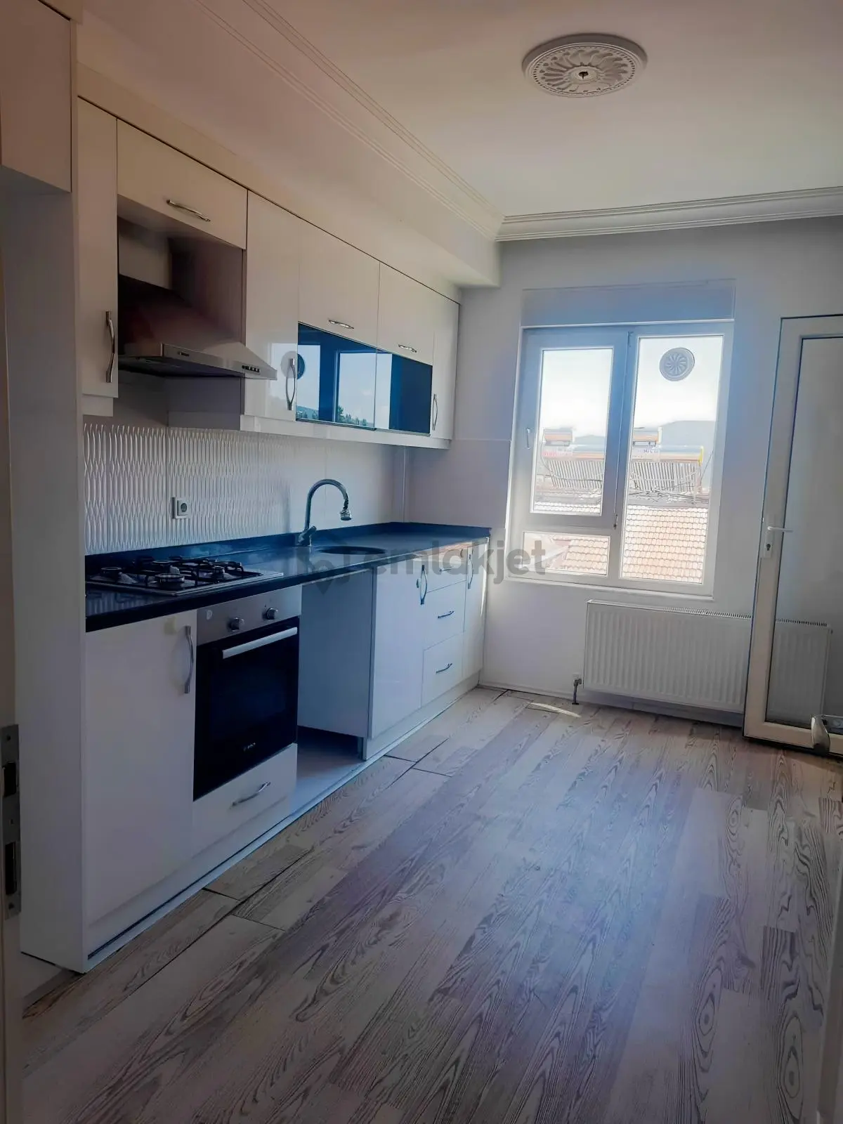 Korkutelinde Kiralık 4+1 Dubleks Asansörlü Doğalgazlı