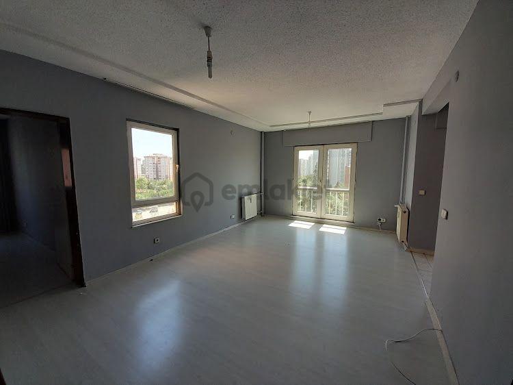 Küçükçekmece Atakent 560 Ada Da Güney Cepheli Satılık 1+1 57m2 Daire
