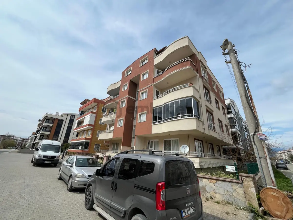Parstan Altınkumda Arakat Ön Cephe Denize 700 M Mesafede 3+1 - 31
