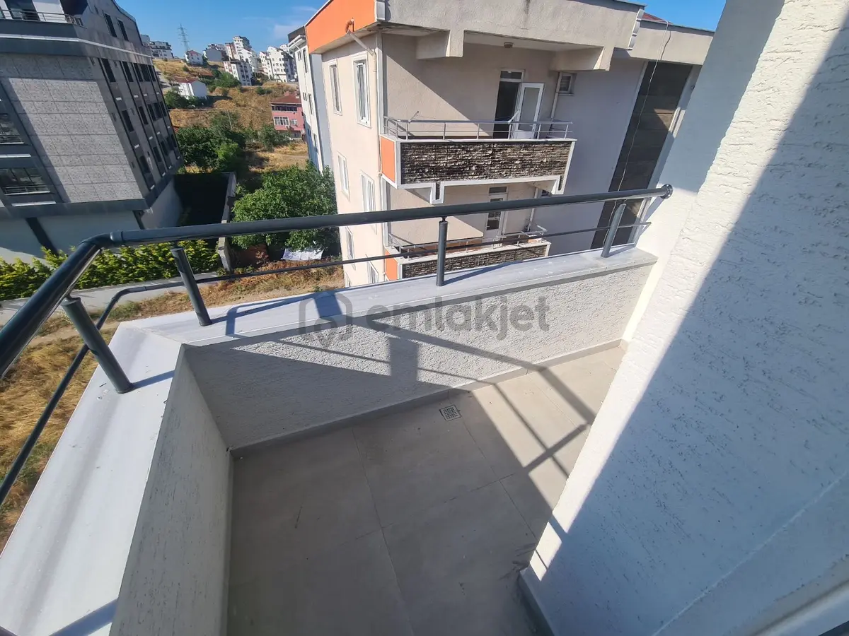 Çayırova Emek Mah.3+1 Üst Dubleks Asansörlü Sıfır Daire - 4