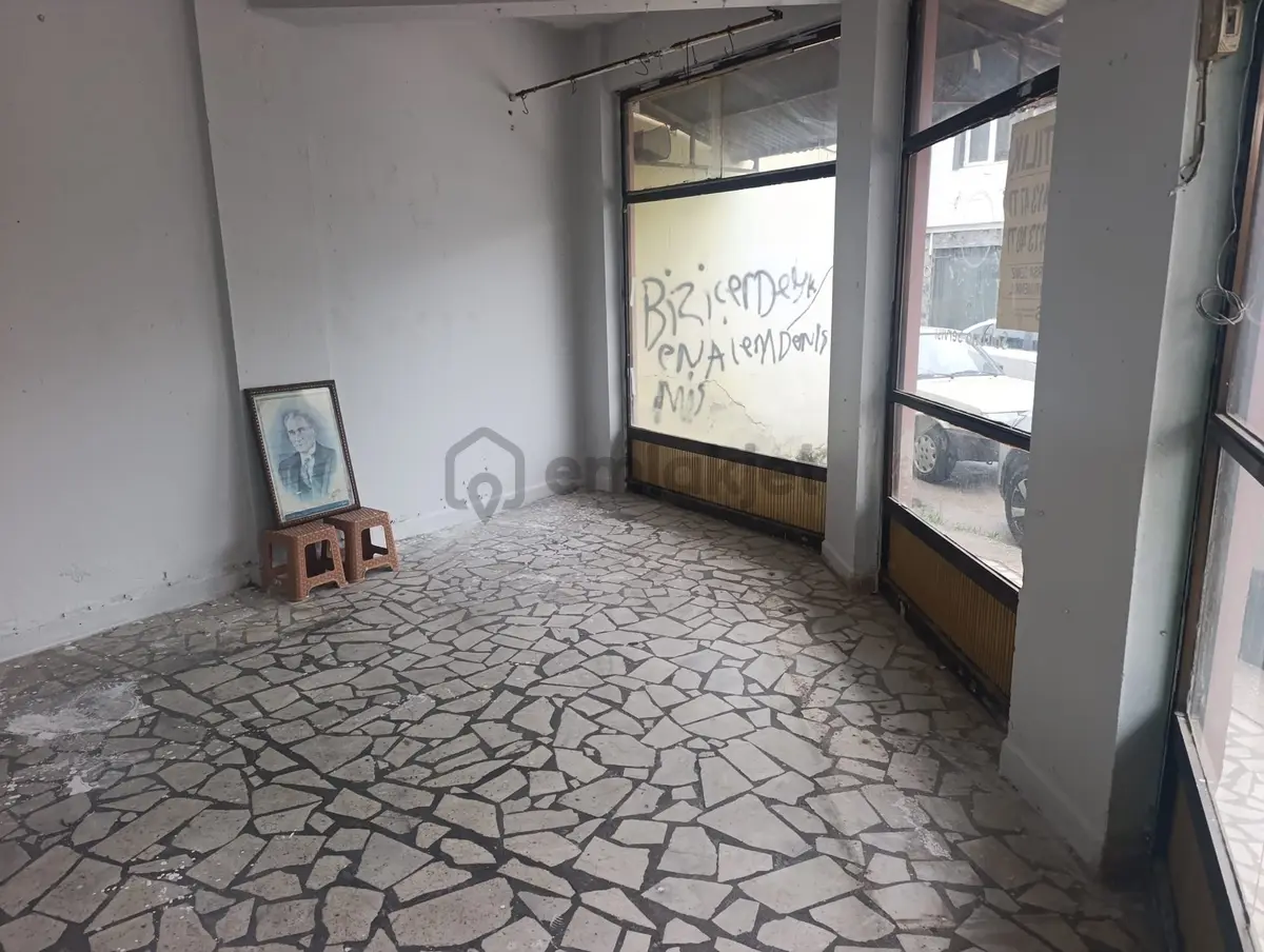 Yenişehir Merkez Koşe Dükkan - 3